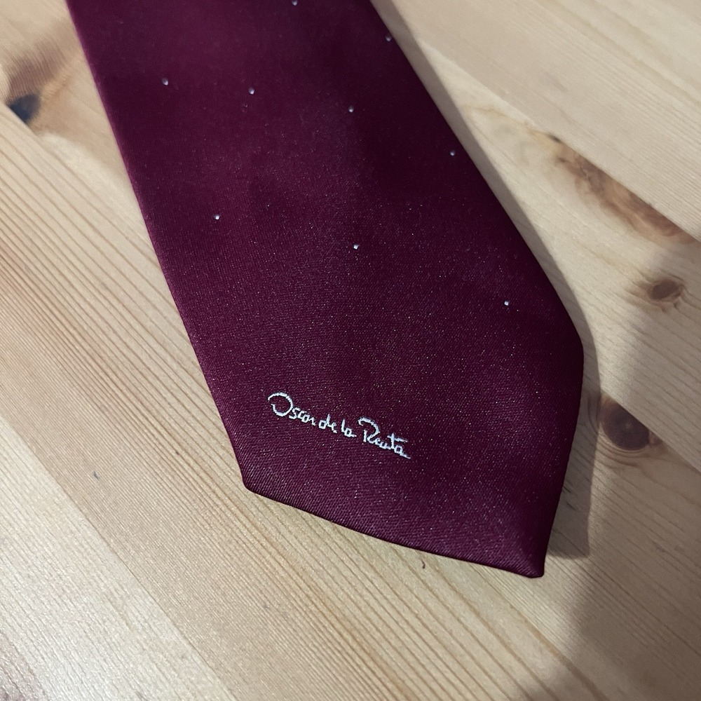 Oscar de la Renta Burgundy Tie Dotted‎ Pattern Designer Necktie 0367